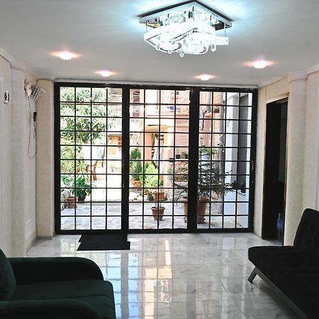 Jerusalem Merkaz Hotel Kutaisi Esterno foto