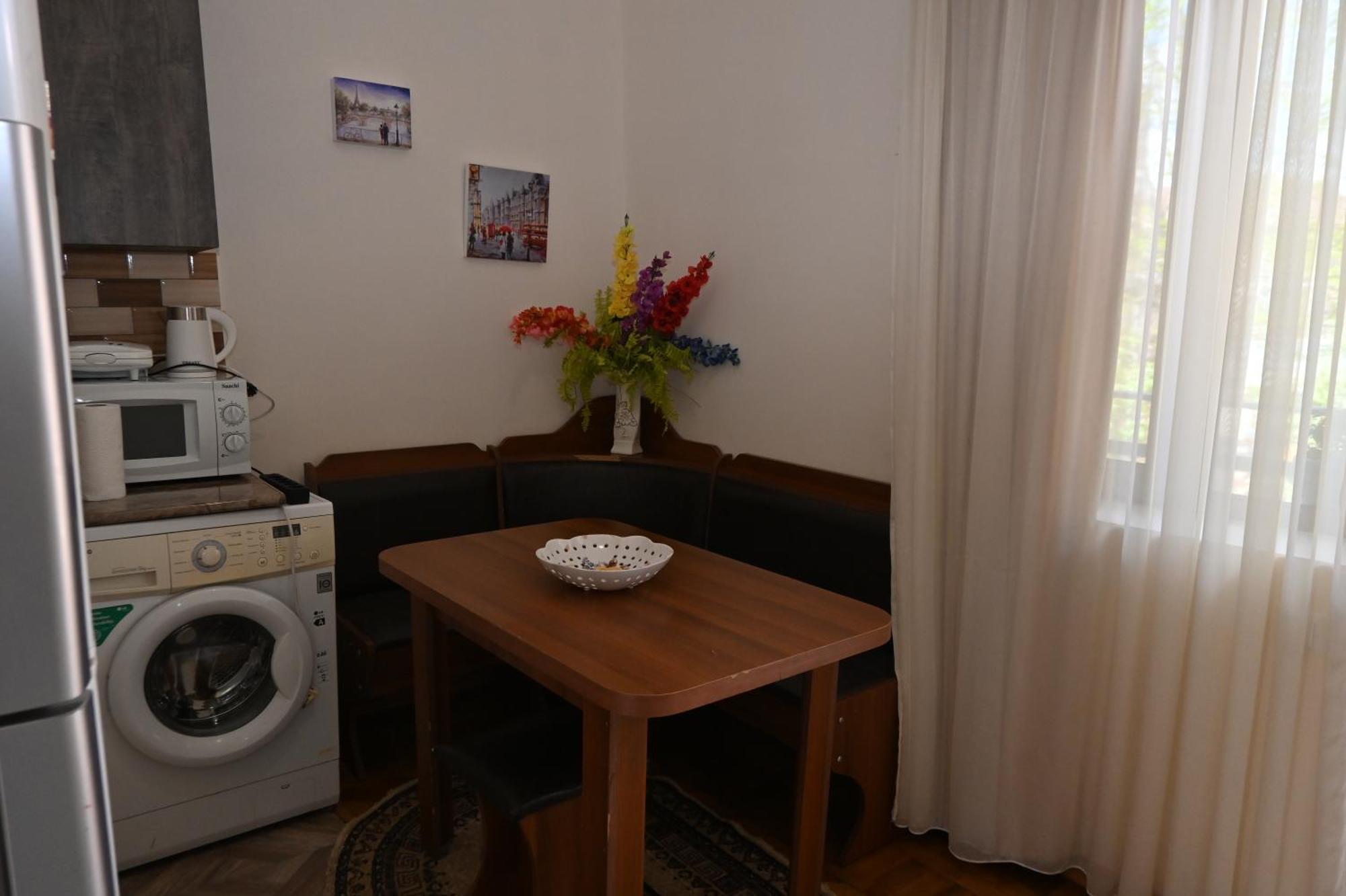Jerusalem Merkaz Hotel Kutaisi Esterno foto