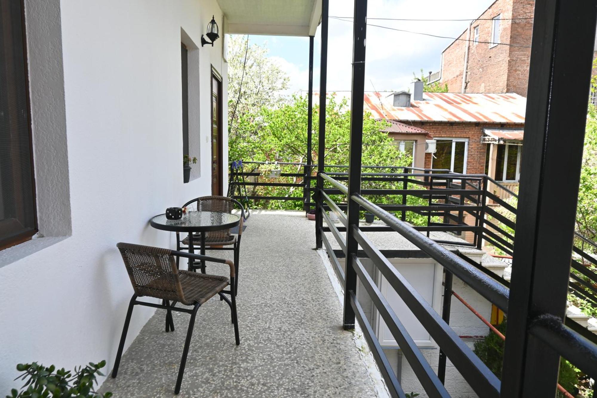 Jerusalem Merkaz Hotel Kutaisi Esterno foto